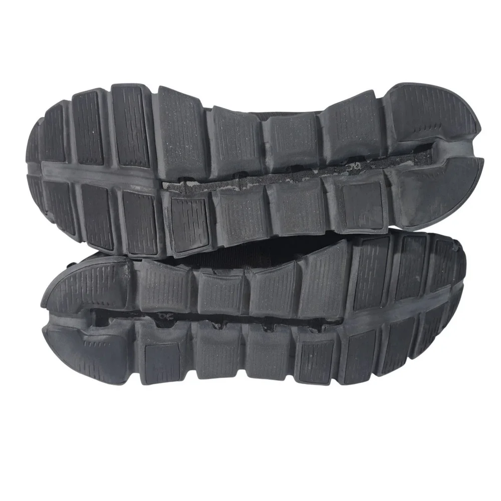 On Running Cloud Waterproof Women's Sneakers - Triple Black Size 8.5 Gorpcore